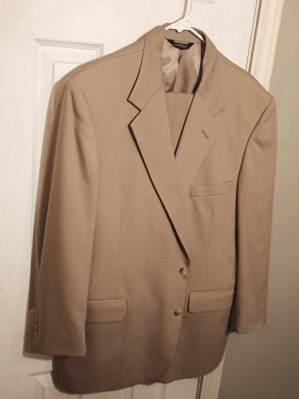 Hardwick Men 2 Piece Tan Suit  44R